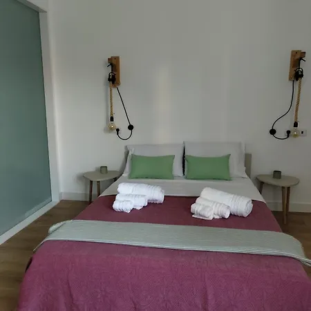 Vandrarhem Urbe Sanchina - & *