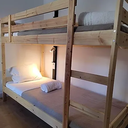 Hostel Urbe Sanchina - & *